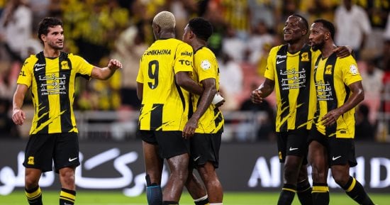 مواجهة أبها ضد الاتحاد في الدوري السعودي للمحترفين على ملعب الأمير سلطان بن عبدالعزيز