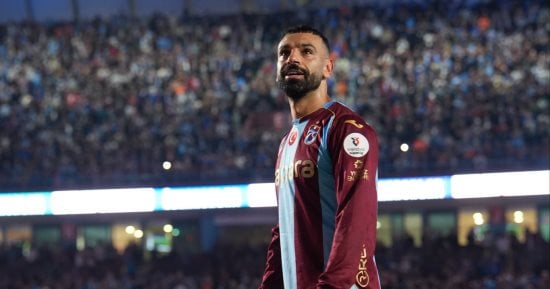 محمد صلاح بقميص طرابزون سبور بعد اختياره في التشكيل المثالي للجولة الثامنة بالدوري التركي